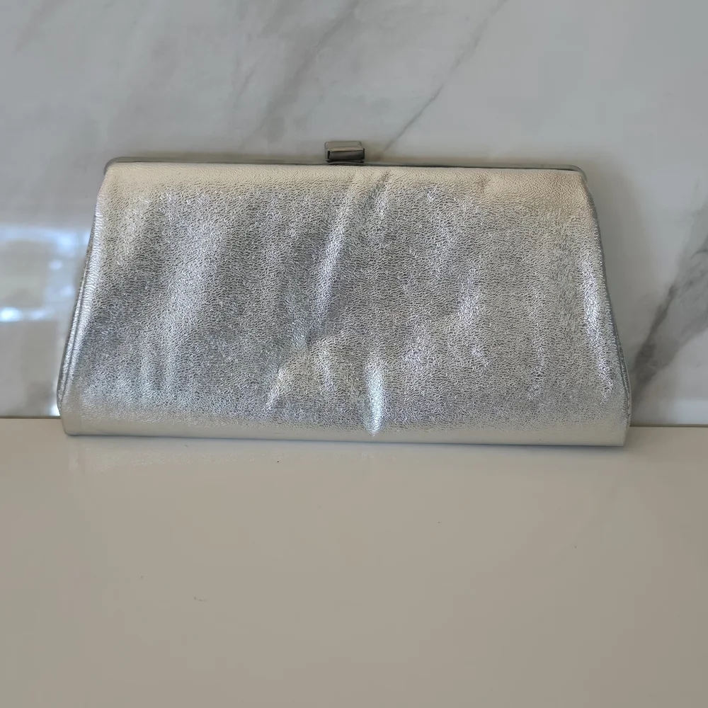 Silver Clutch | Metallic Glitter Vintage purse silver clasp chain strap